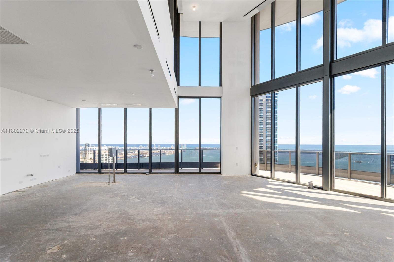 1000 Brickell Plz UPH6201