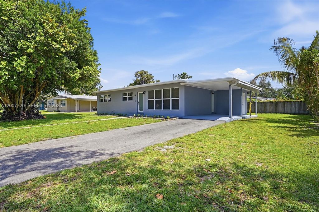 Photo of 6900 NW 14th St, Plantation, FL 33313 (MLS # A12007720)