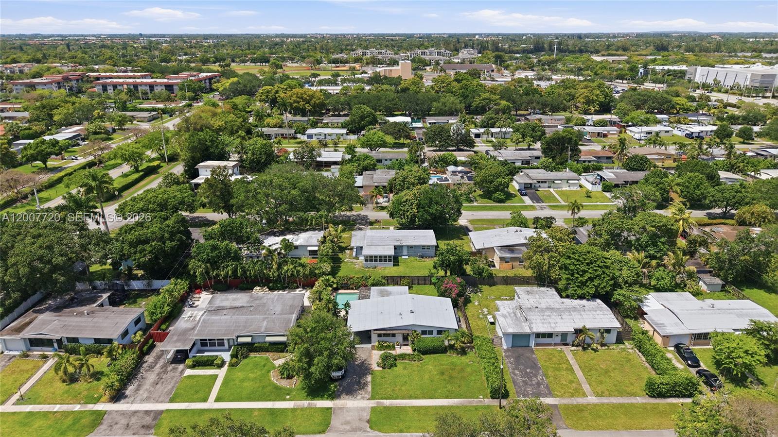 PLANTATION SUNRISE HEIGHT - Residential