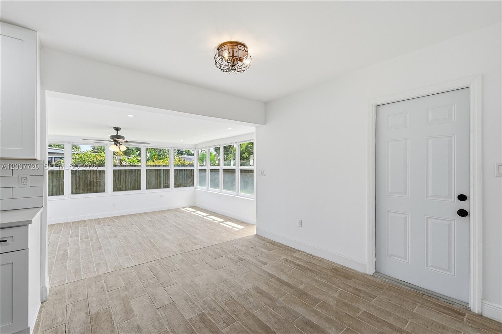 PLANTATION SUNRISE HEIGHT - Residential