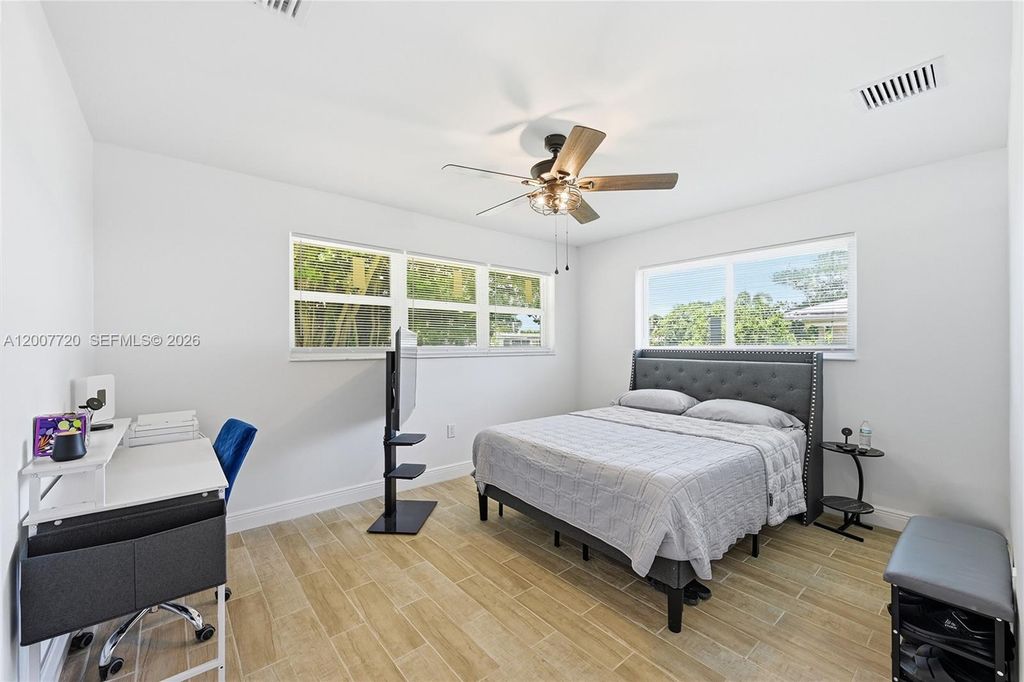 Photo of 6900 NW 14th St, Plantation, FL 33313 (MLS # A12007720)