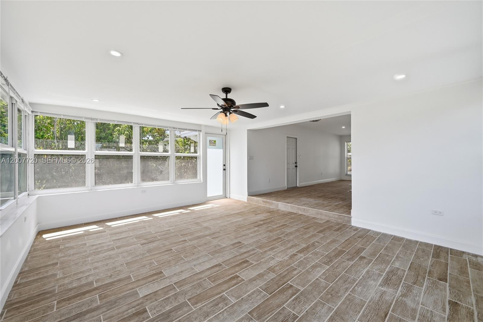 PLANTATION SUNRISE HEIGHT - Residential