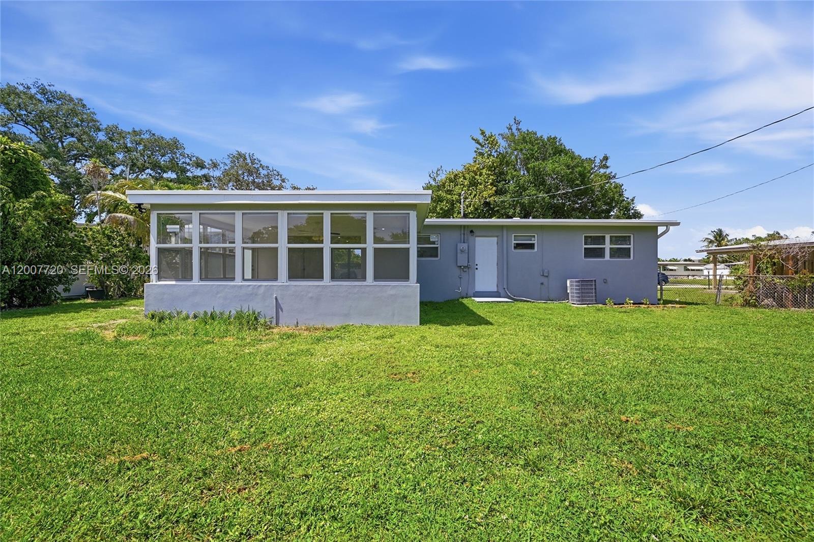 PLANTATION SUNRISE HEIGHT - Residential
