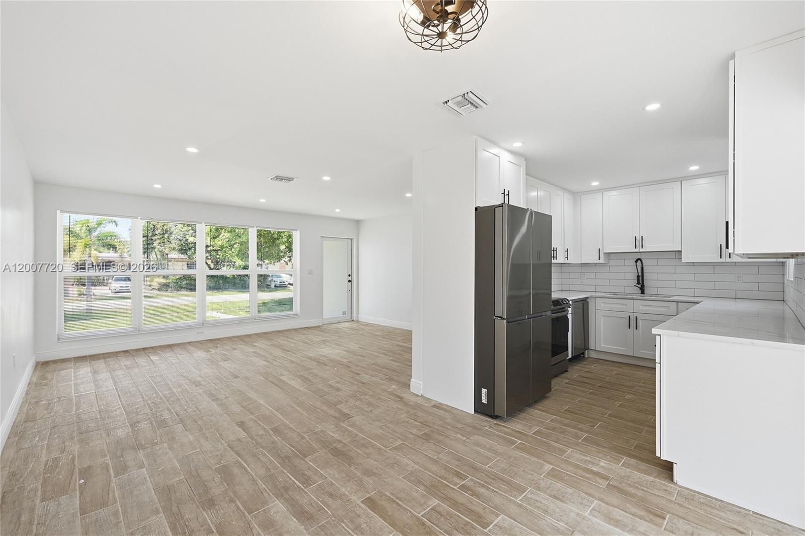 PLANTATION SUNRISE HEIGHT - Residential
