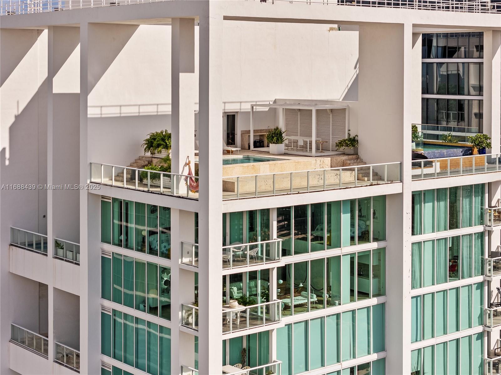 TEN MUSEUM PK RESIDENTIAL - Residential