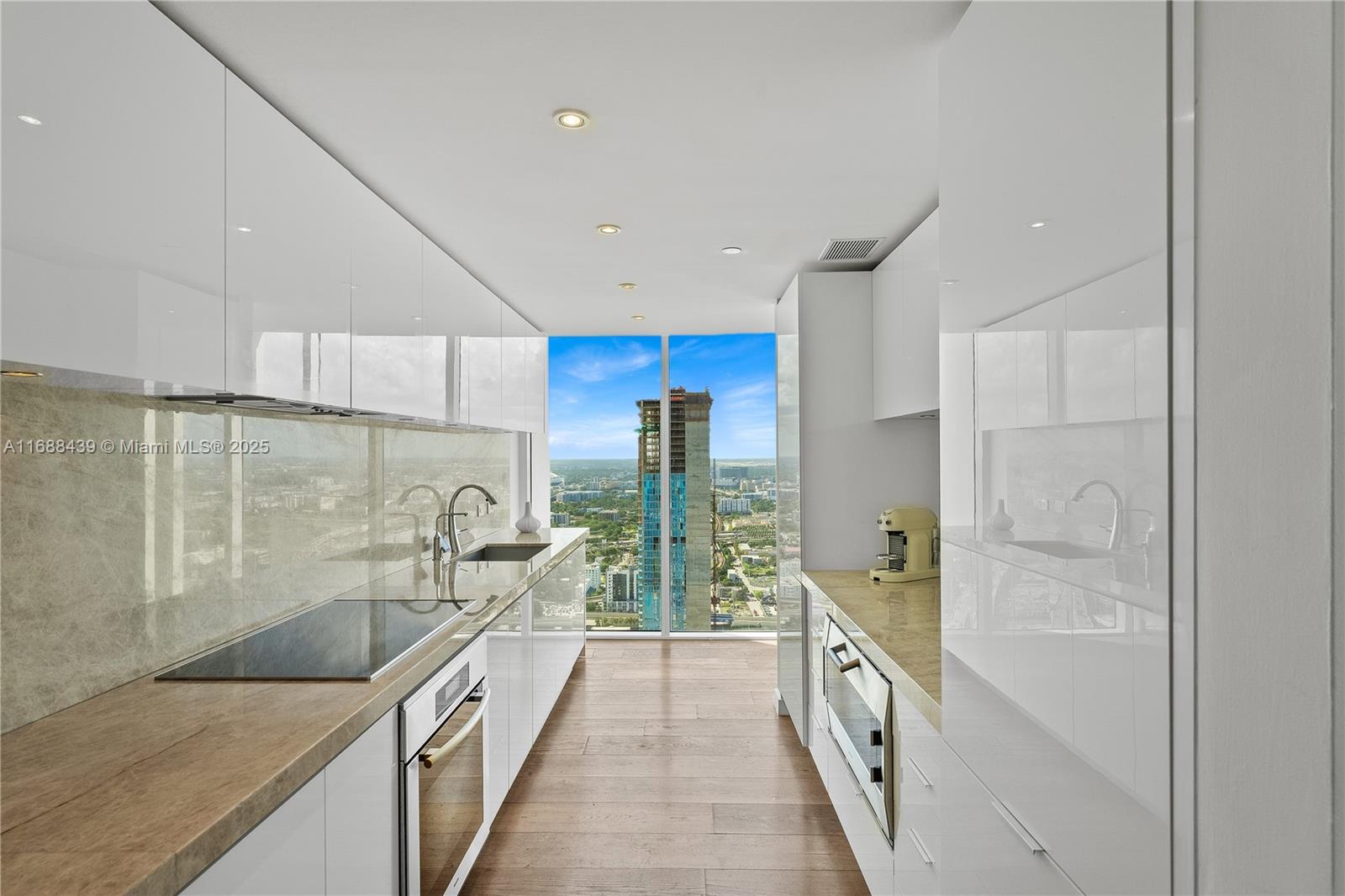 TEN MUSEUM PK RESIDENTIAL - Residential