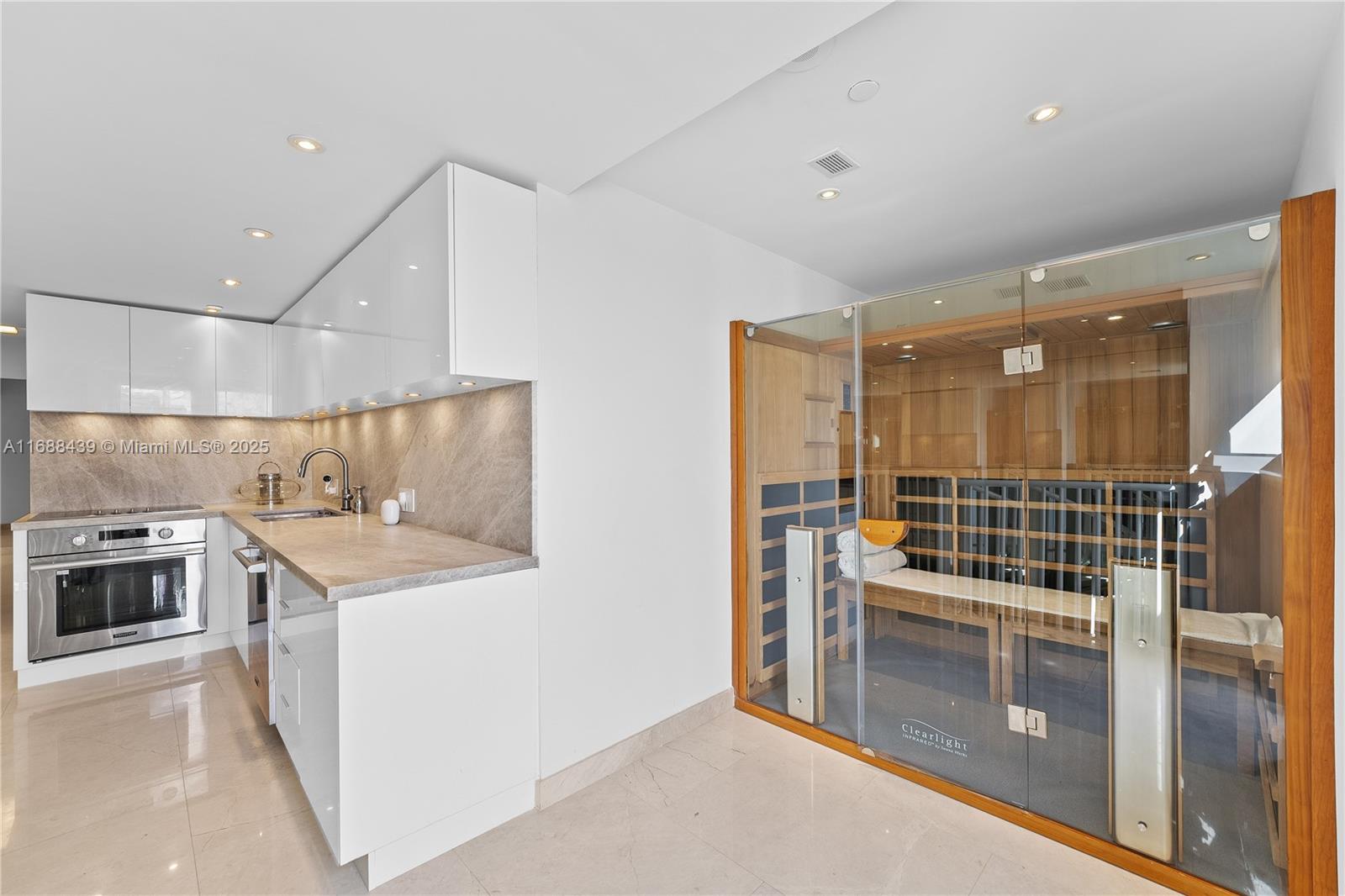 TEN MUSEUM PK RESIDENTIAL - Residential