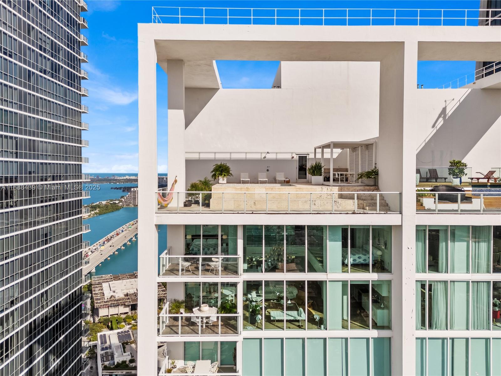 TEN MUSEUM PK RESIDENTIAL - Residential