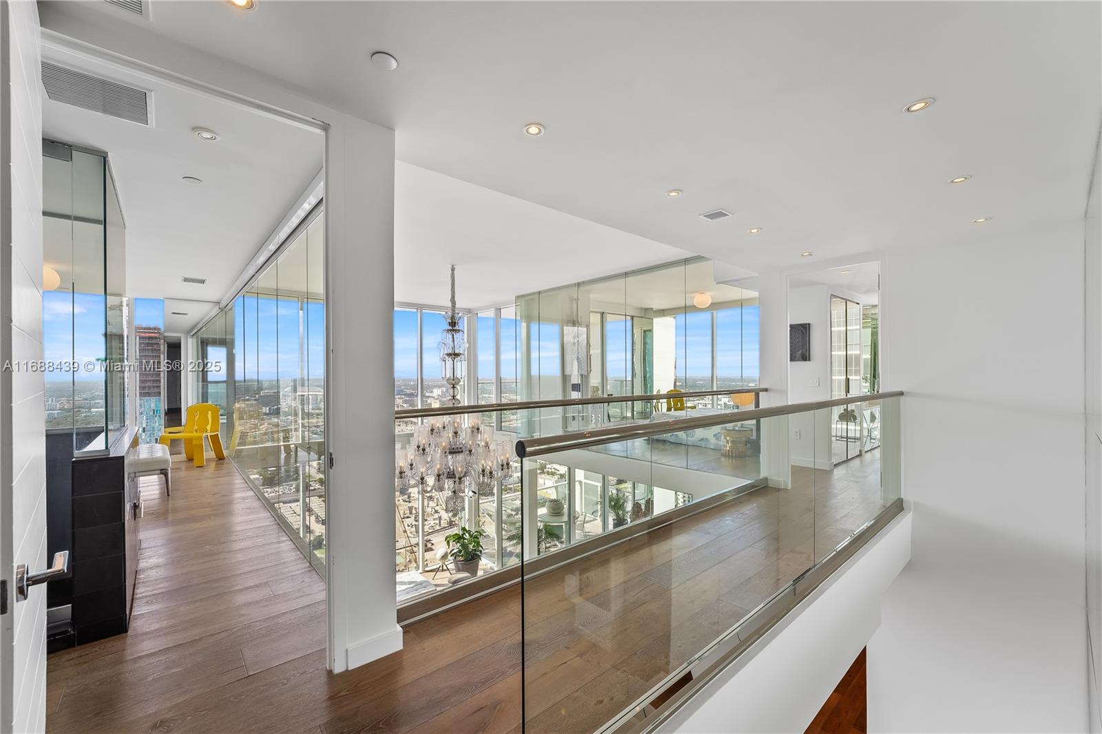 TEN MUSEUM PK RESIDENTIAL - Residential