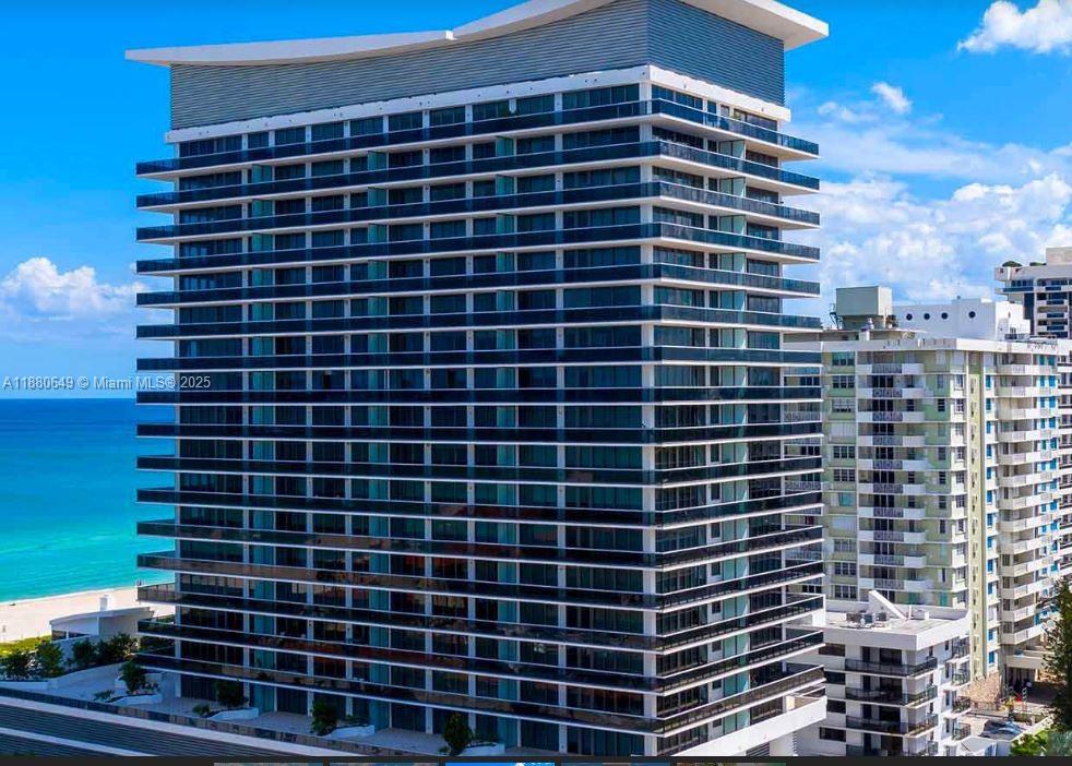 5875 Collins Ave 807