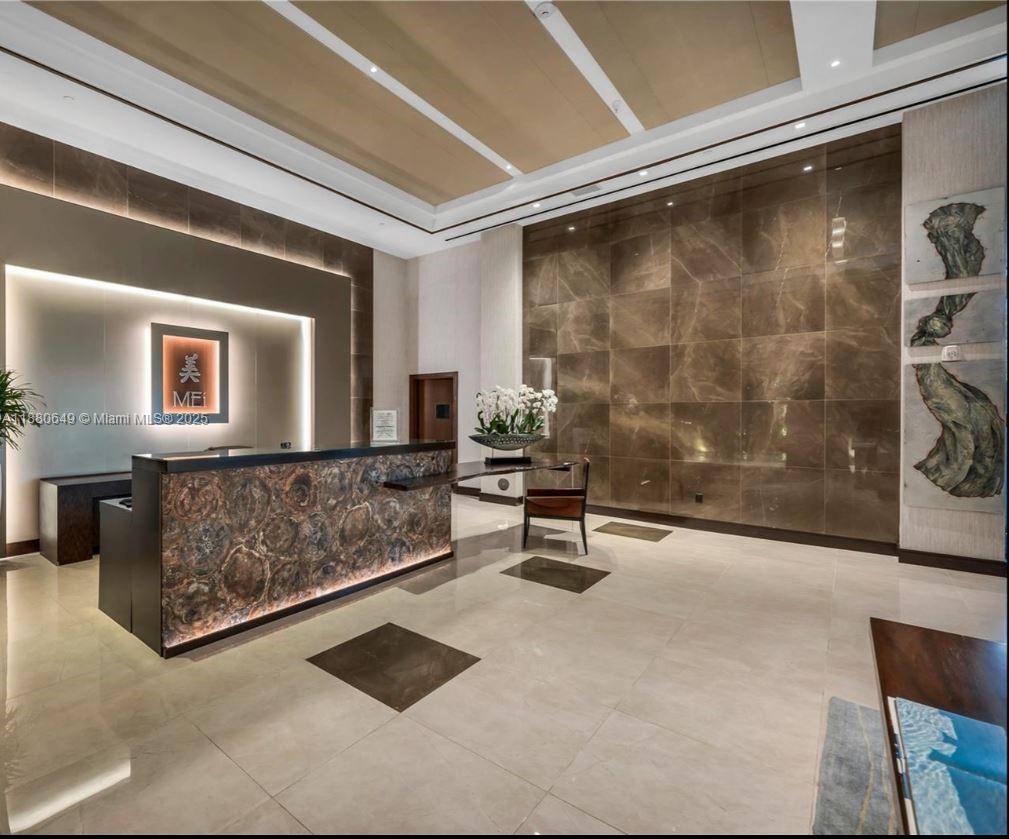 5875 Collins Ave 807