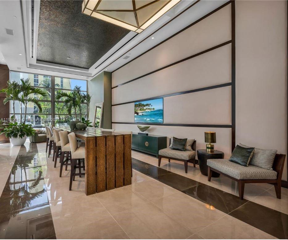 MEI CONDO - Residential