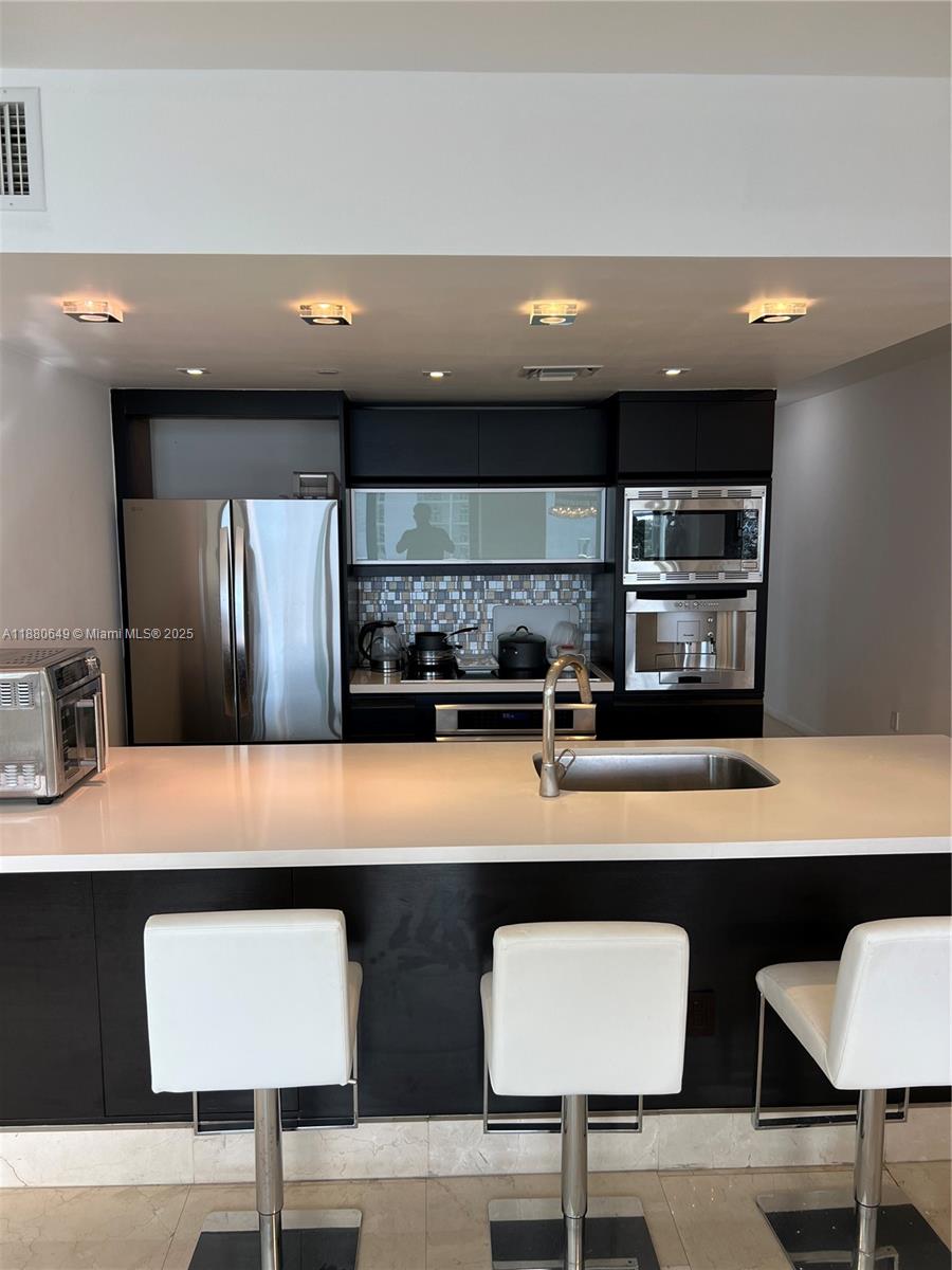 MEI CONDO - Residential