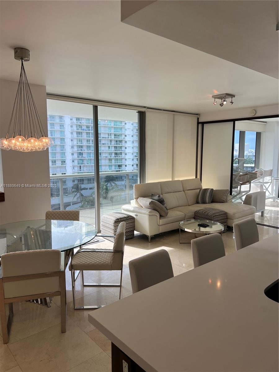 MEI CONDO - Residential