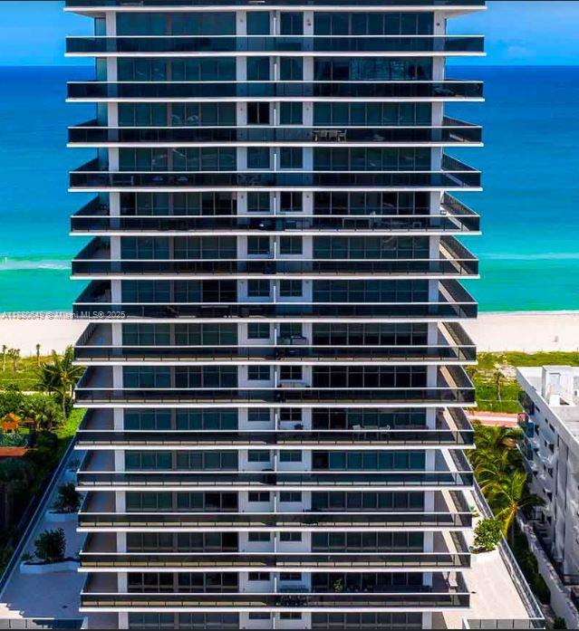 5875 Collins Ave 807