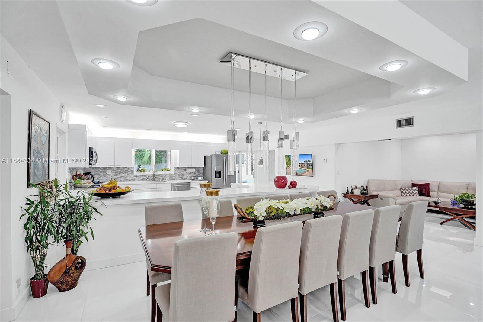 SKY LAKE - Residential