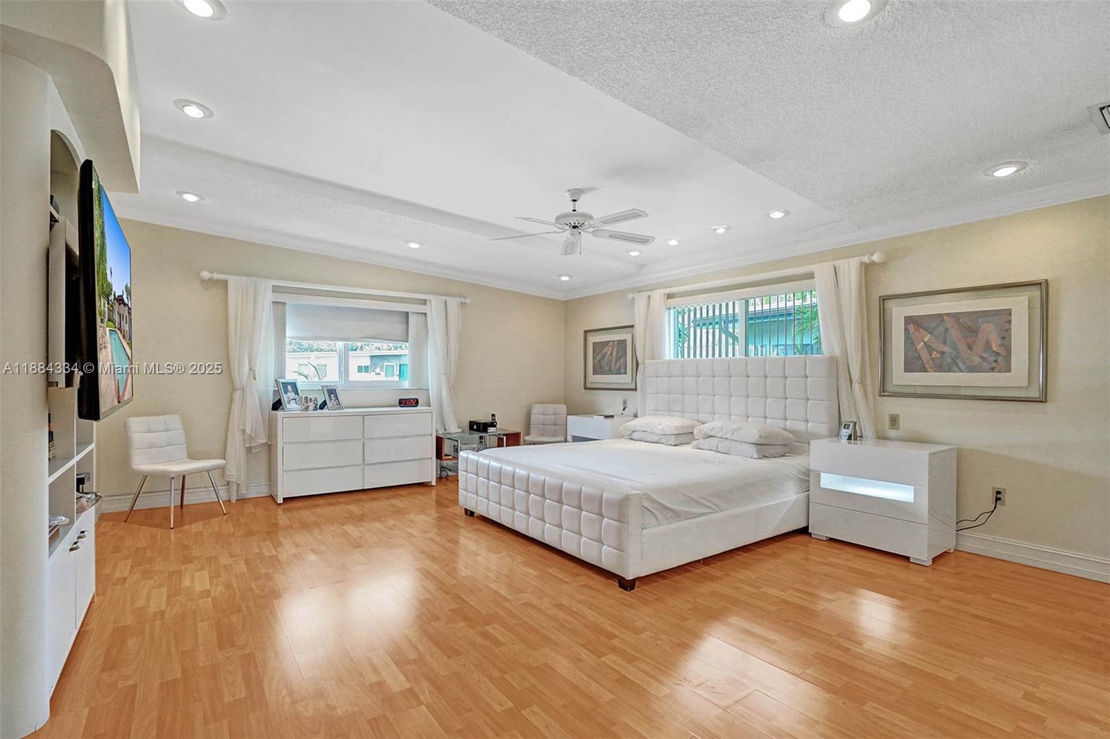 SKY LAKE - Residential