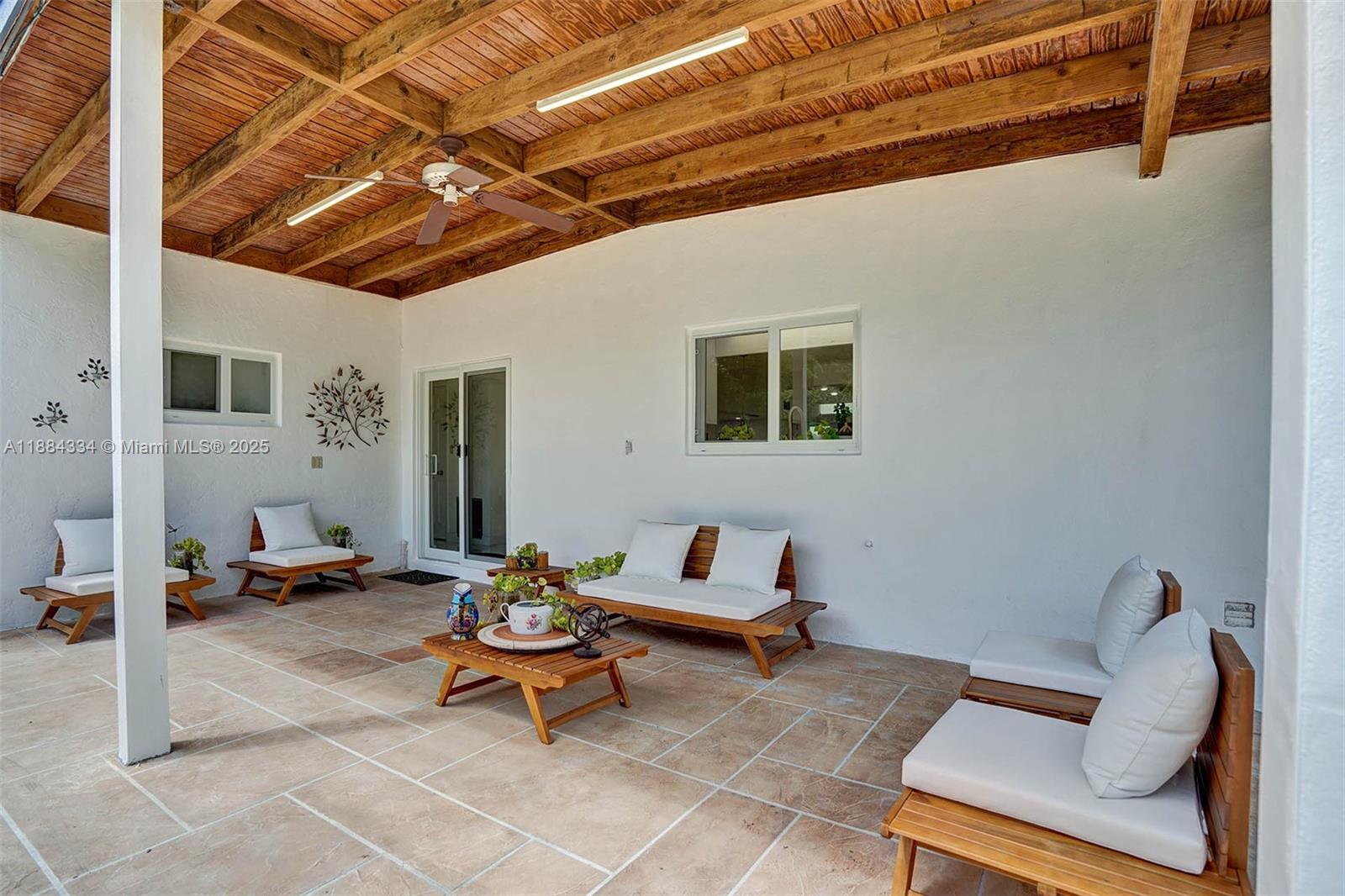 SKY LAKE - Residential