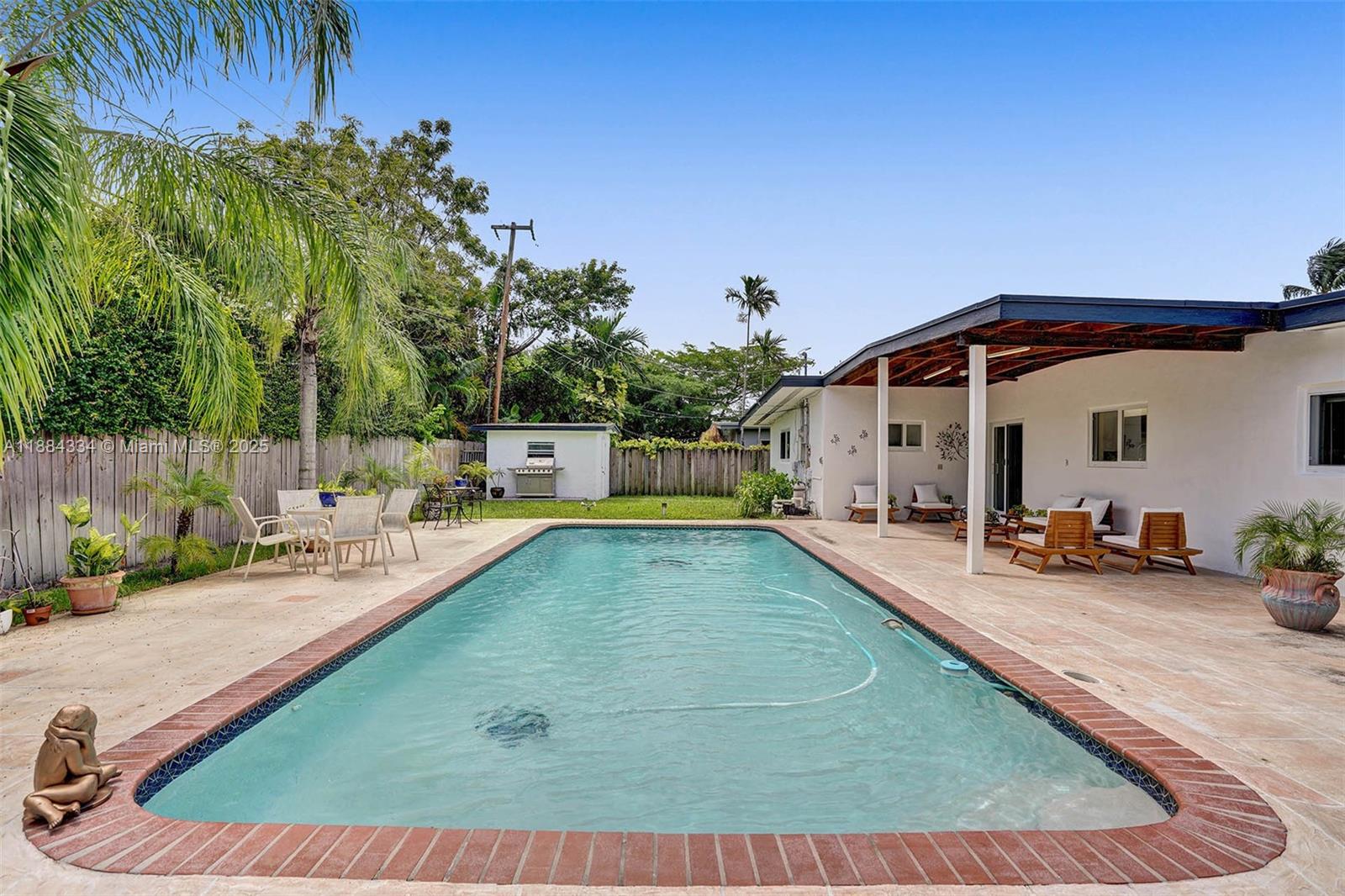 SKY LAKE - Residential