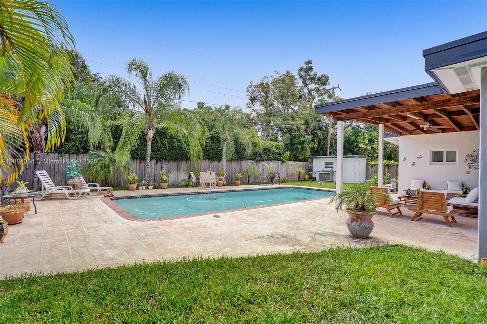 SKY LAKE - Residential