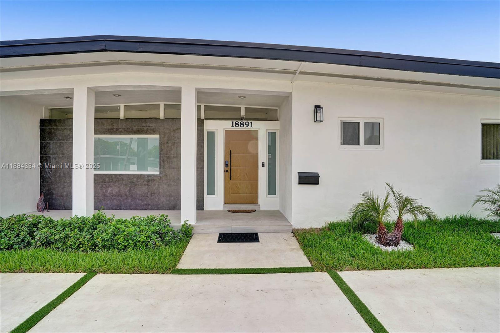 SKY LAKE - Residential