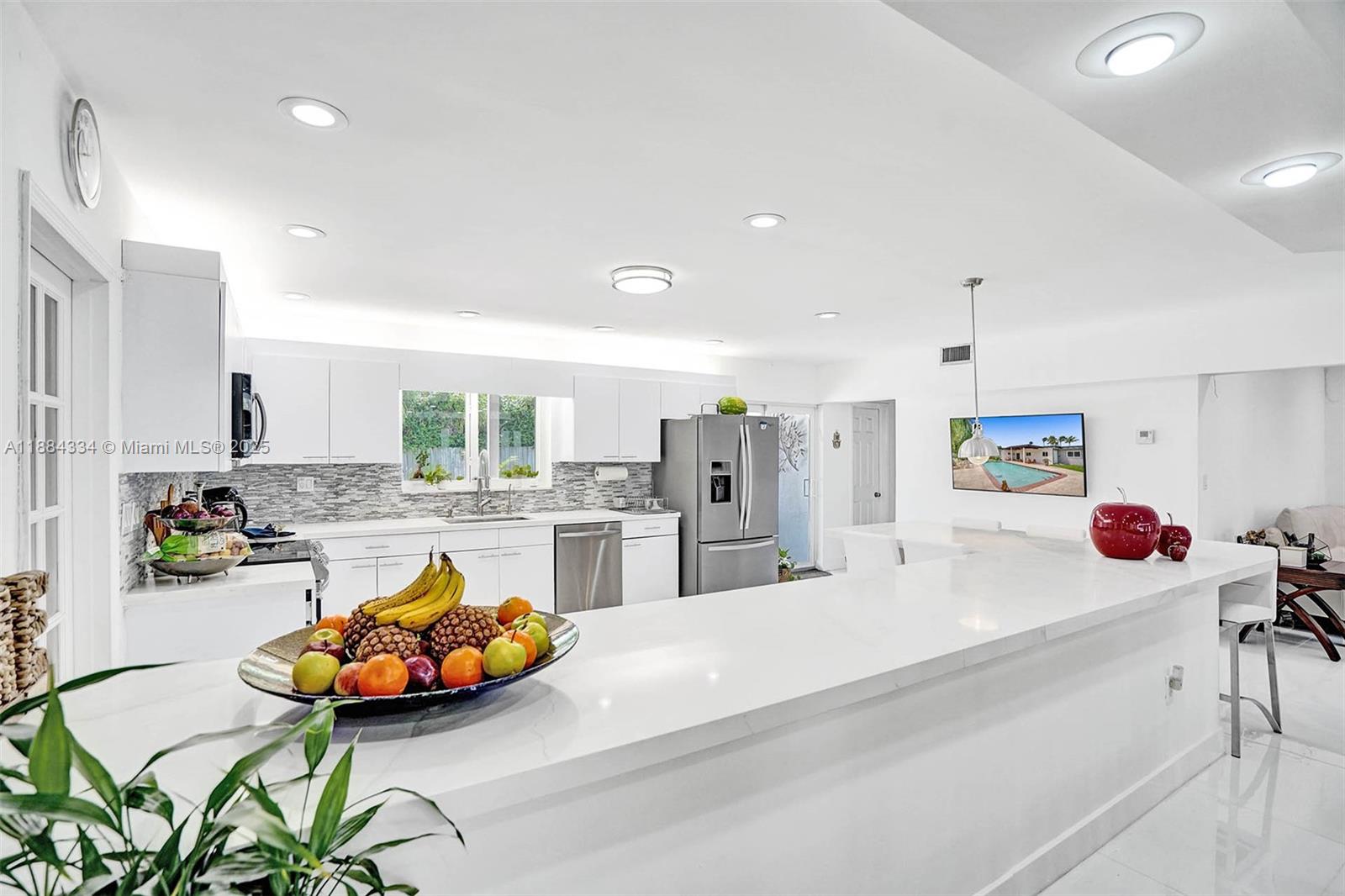 SKY LAKE - Residential