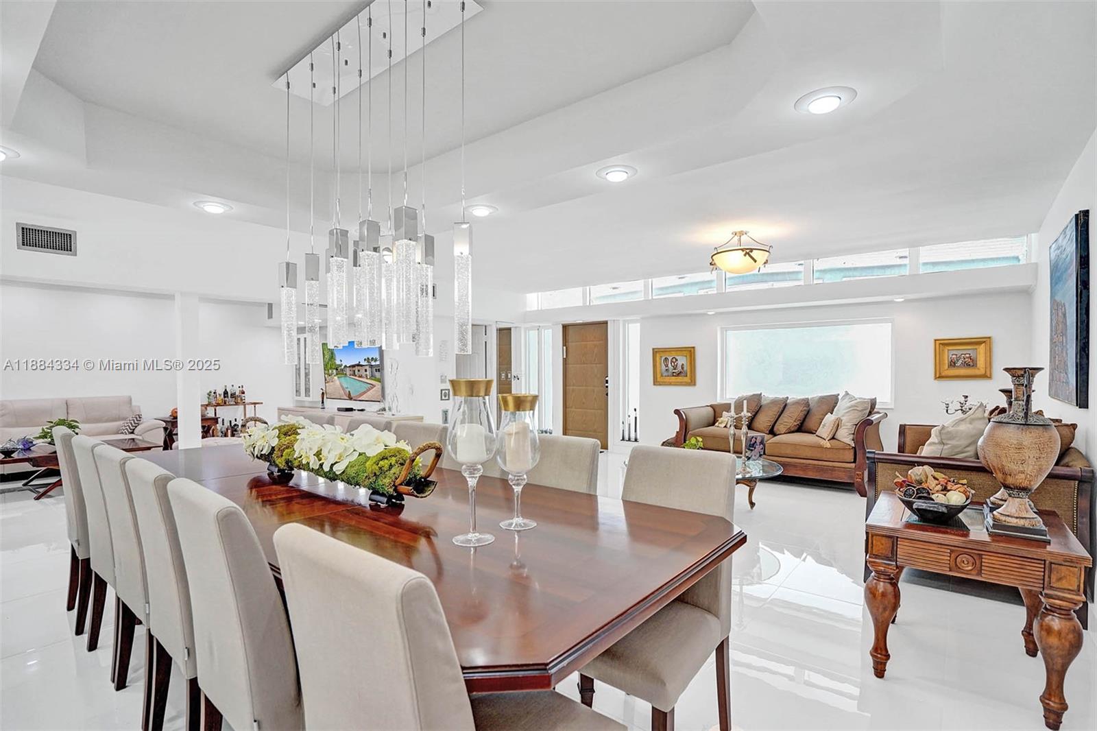 SKY LAKE - Residential