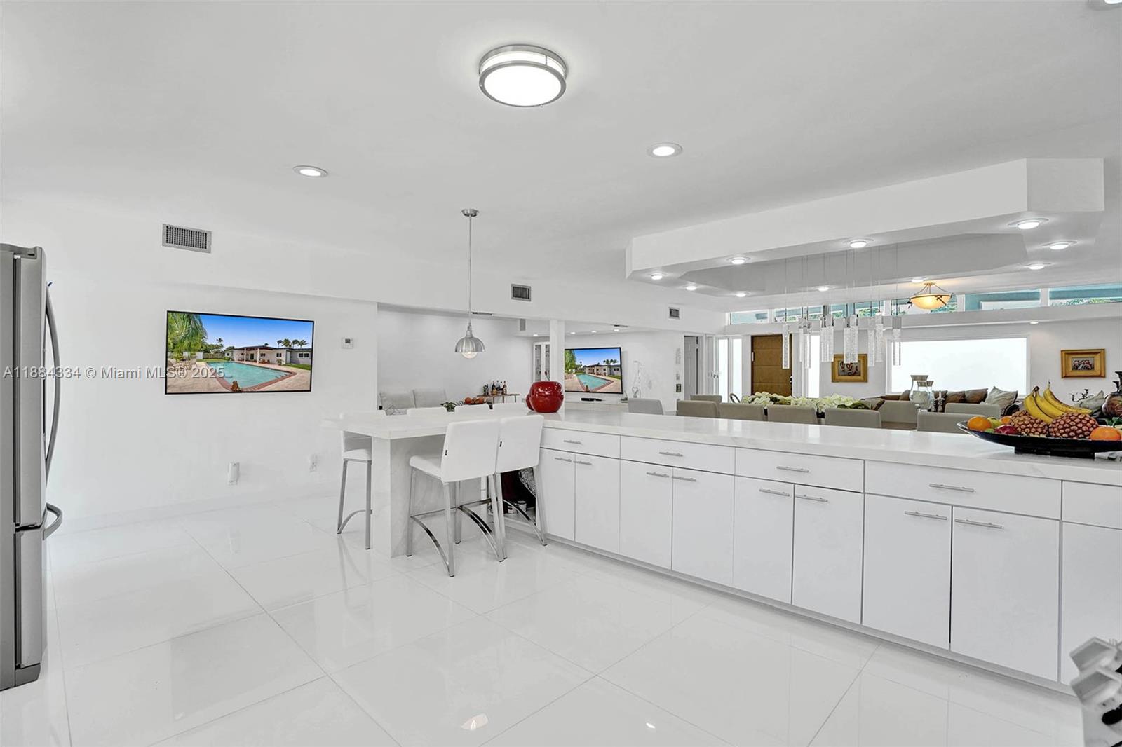 SKY LAKE - Residential