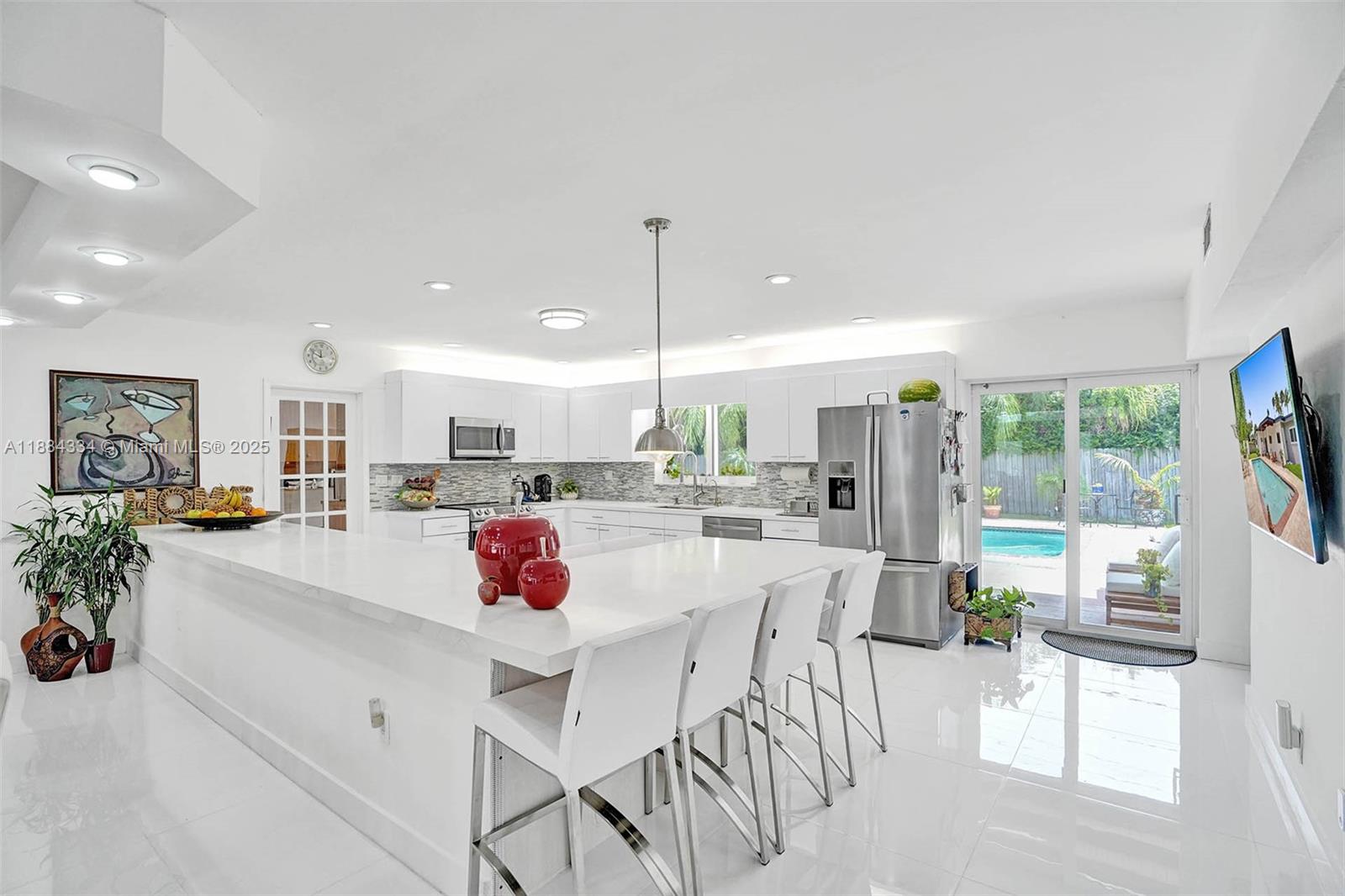 SKY LAKE - Residential