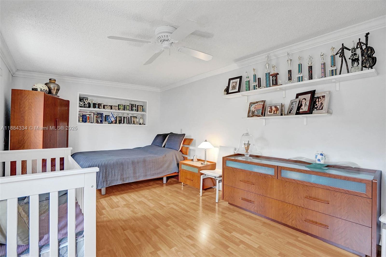 SKY LAKE - Residential