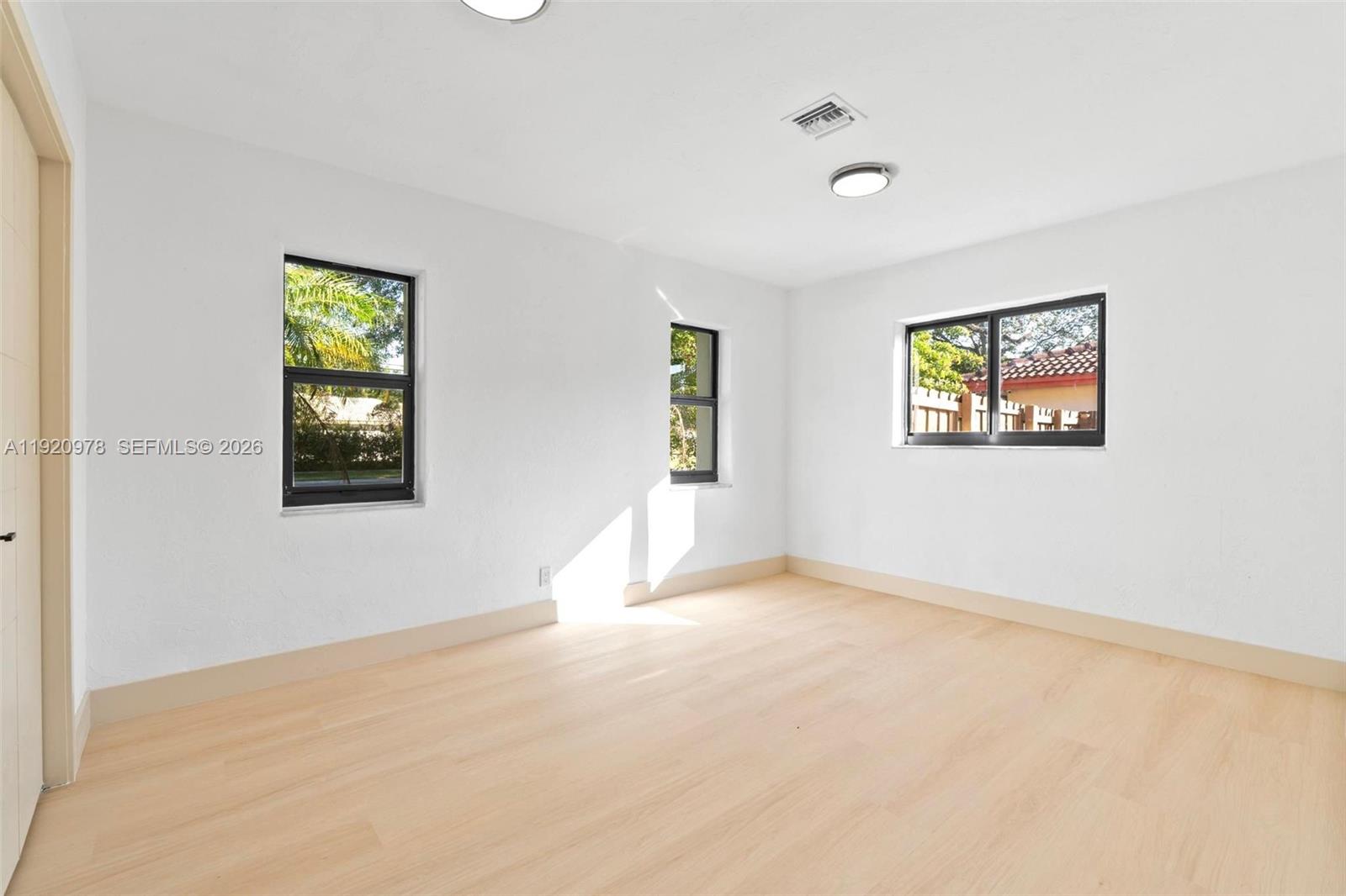 PLANTATIONS SECLUDED GARD - Residential