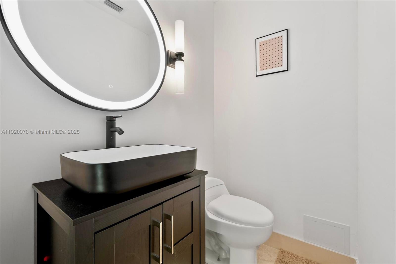 PLANTATIONS SECLUDED GARD - Residential