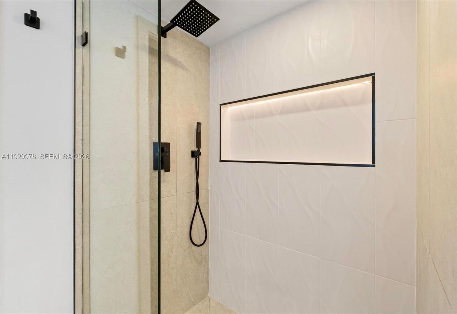 PLANTATIONS SECLUDED GARD - Residential