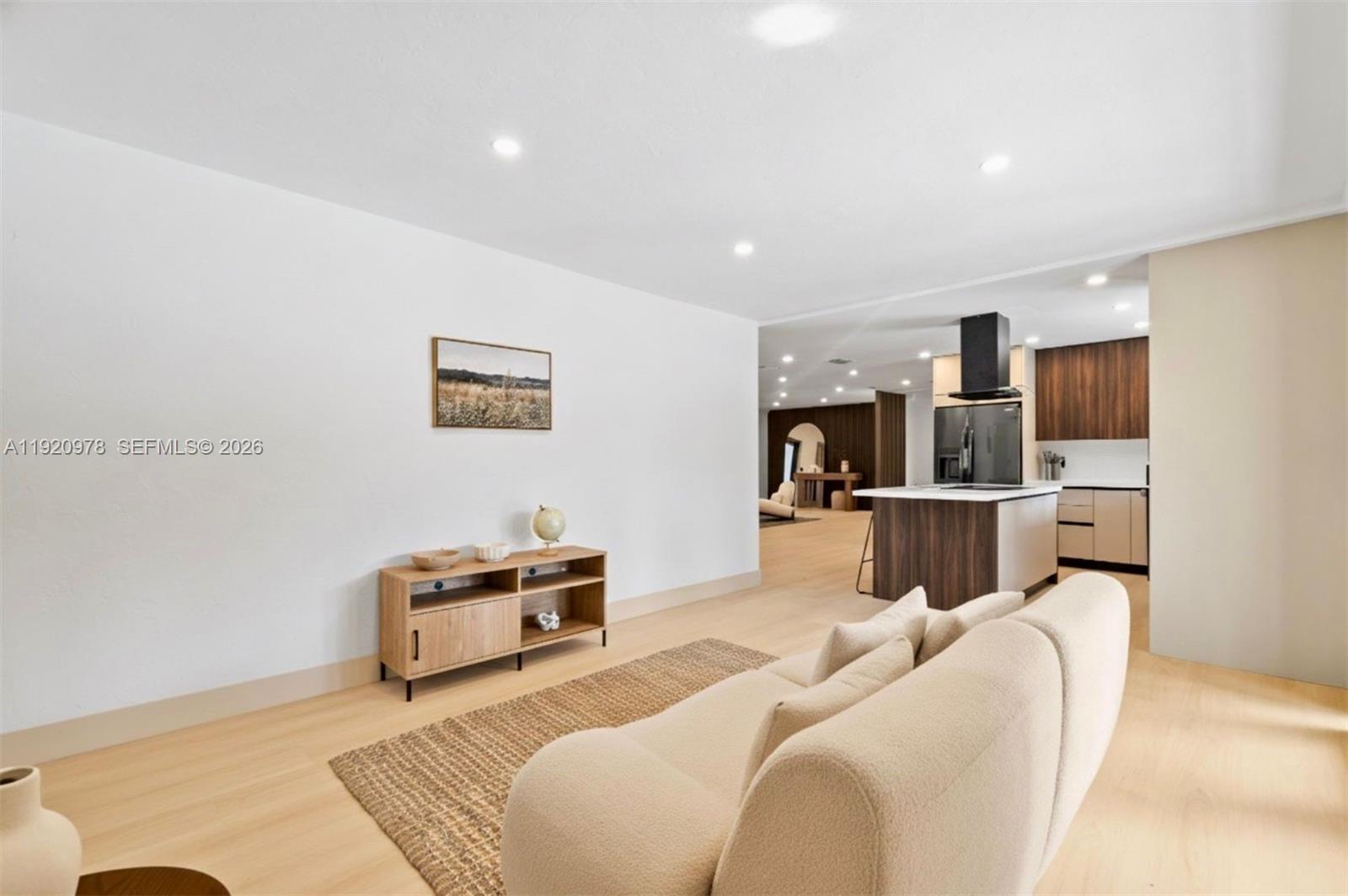 PLANTATIONS SECLUDED GARD - Residential