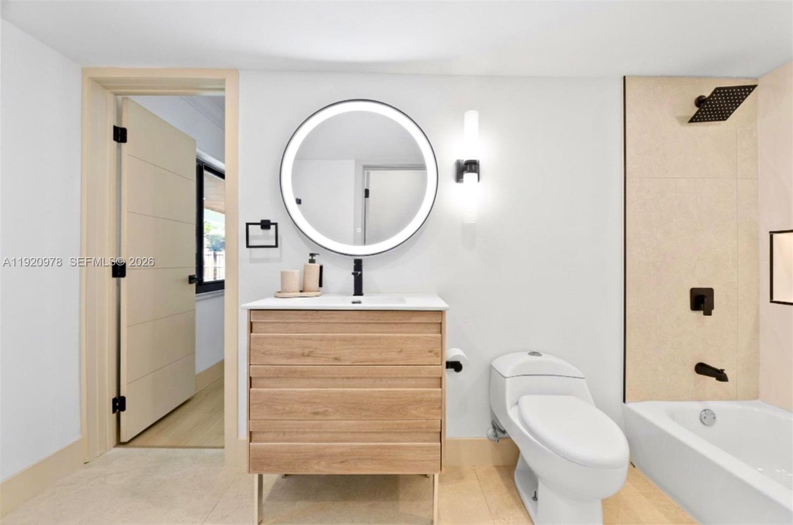 PLANTATIONS SECLUDED GARD - Residential