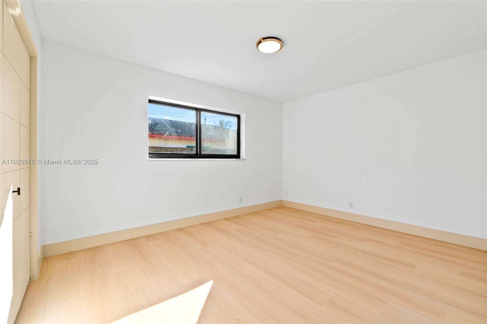 PLANTATIONS SECLUDED GARD - Residential