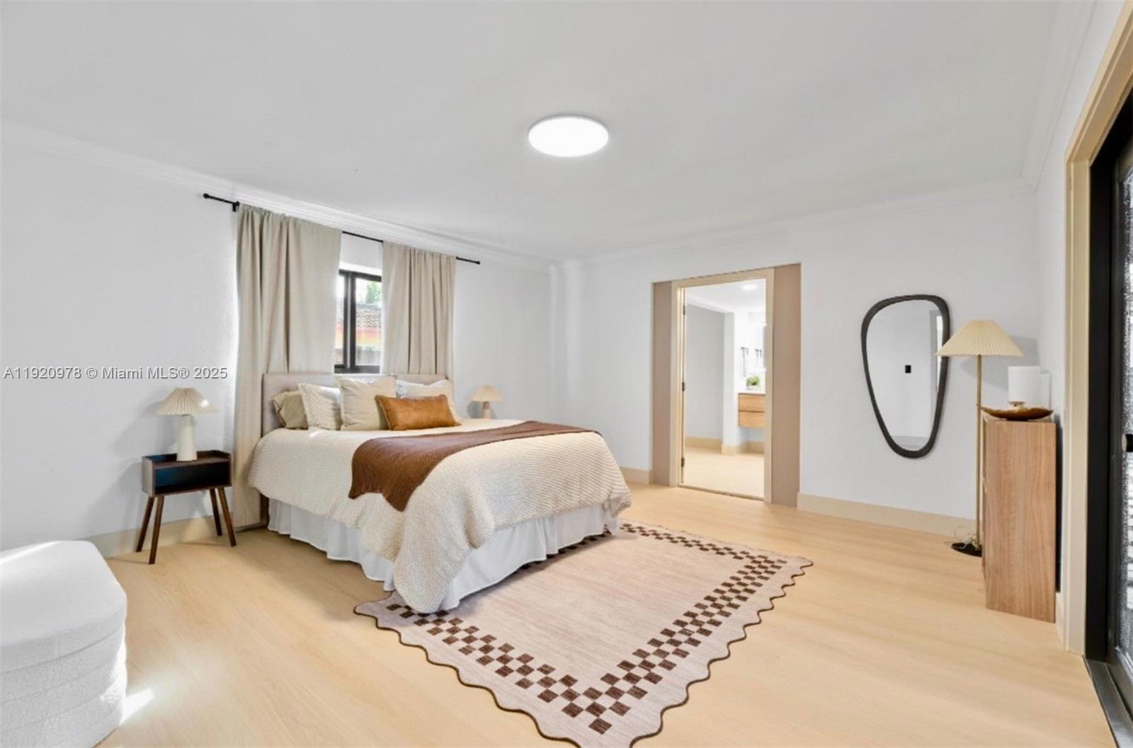 PLANTATIONS SECLUDED GARD - Residential