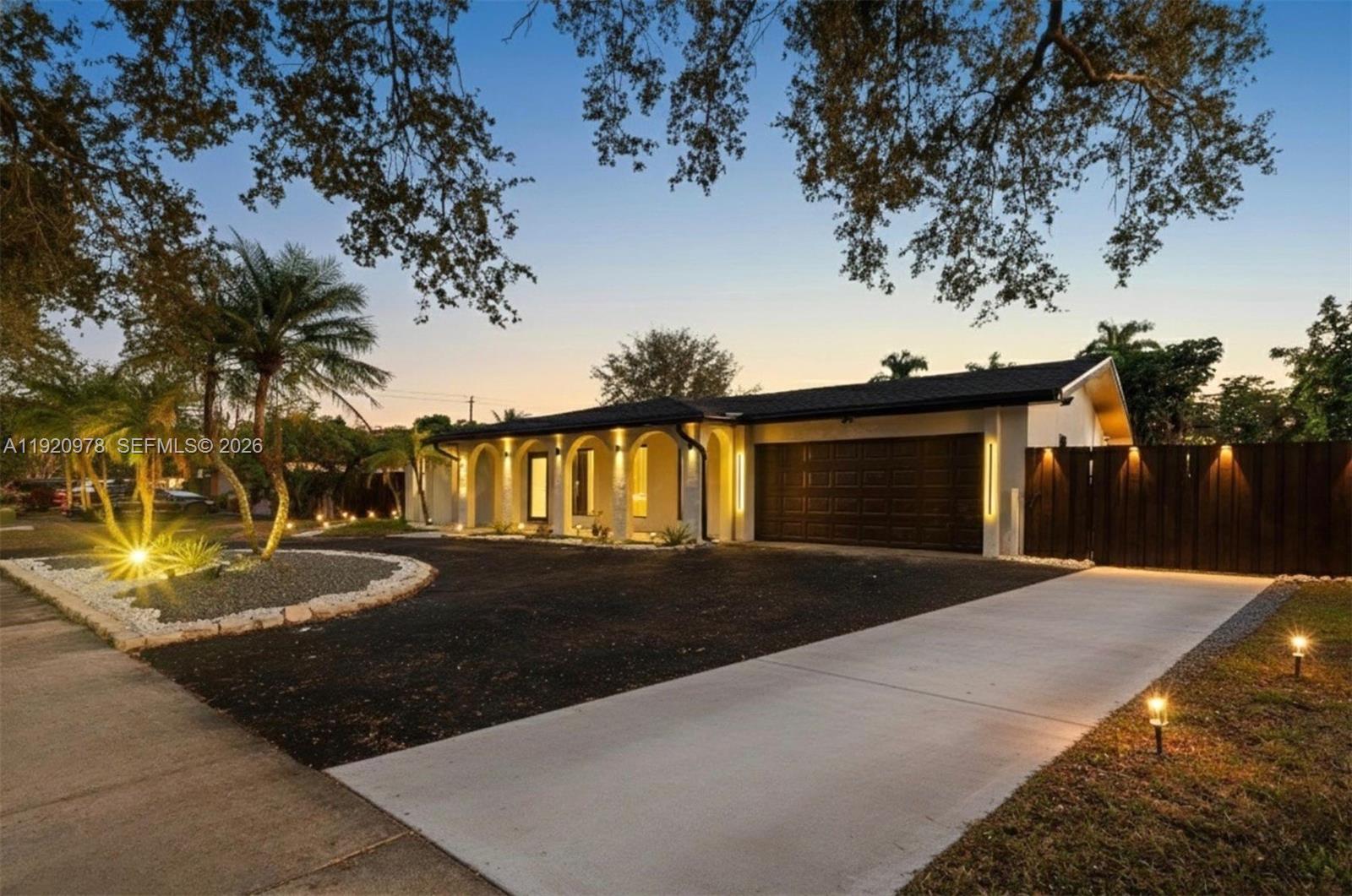 PLANTATIONS SECLUDED GARD - Residential