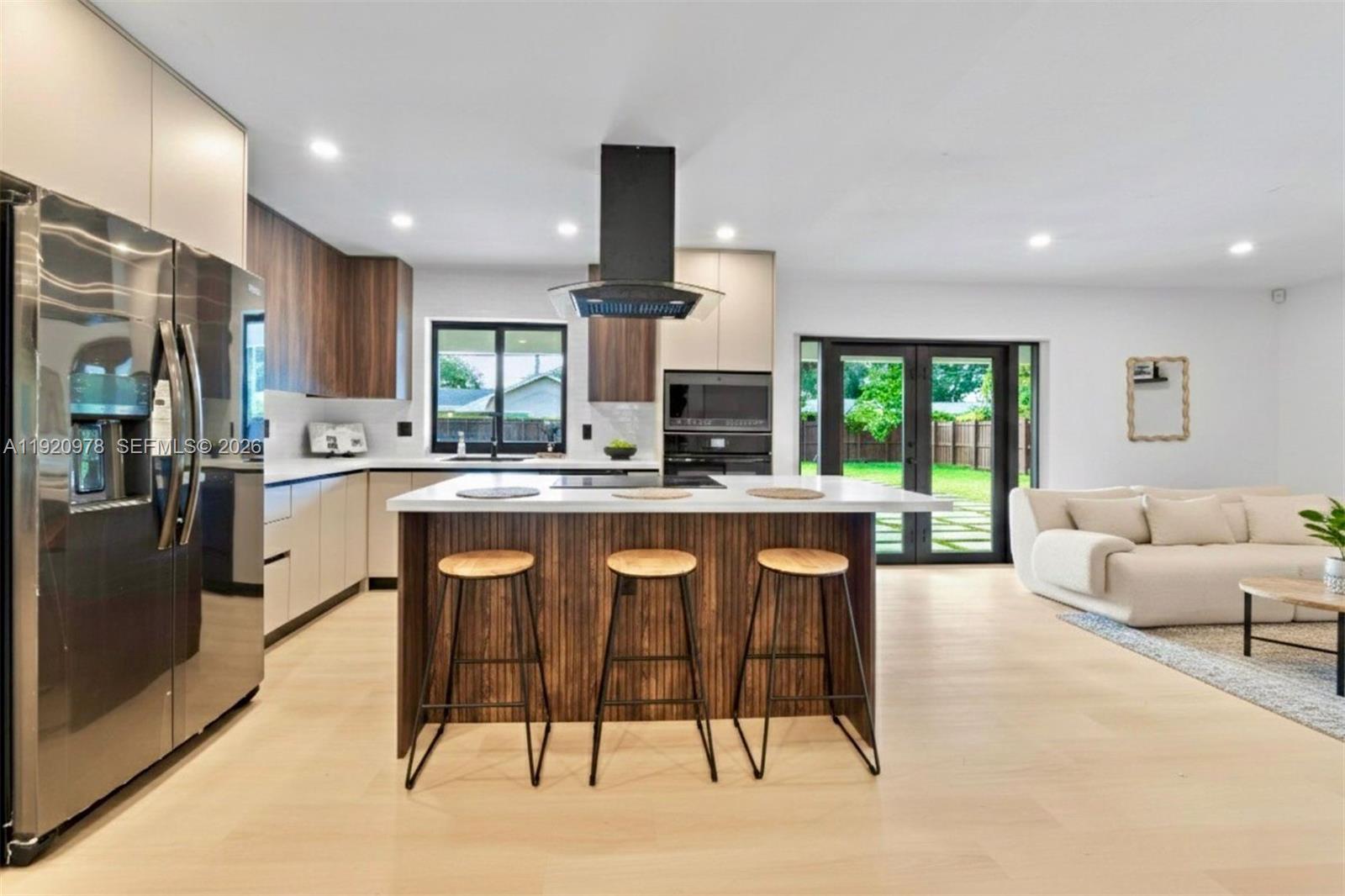 PLANTATIONS SECLUDED GARD - Residential