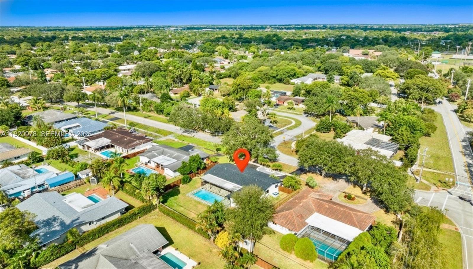 PLANTATIONS SECLUDED GARD - Residential