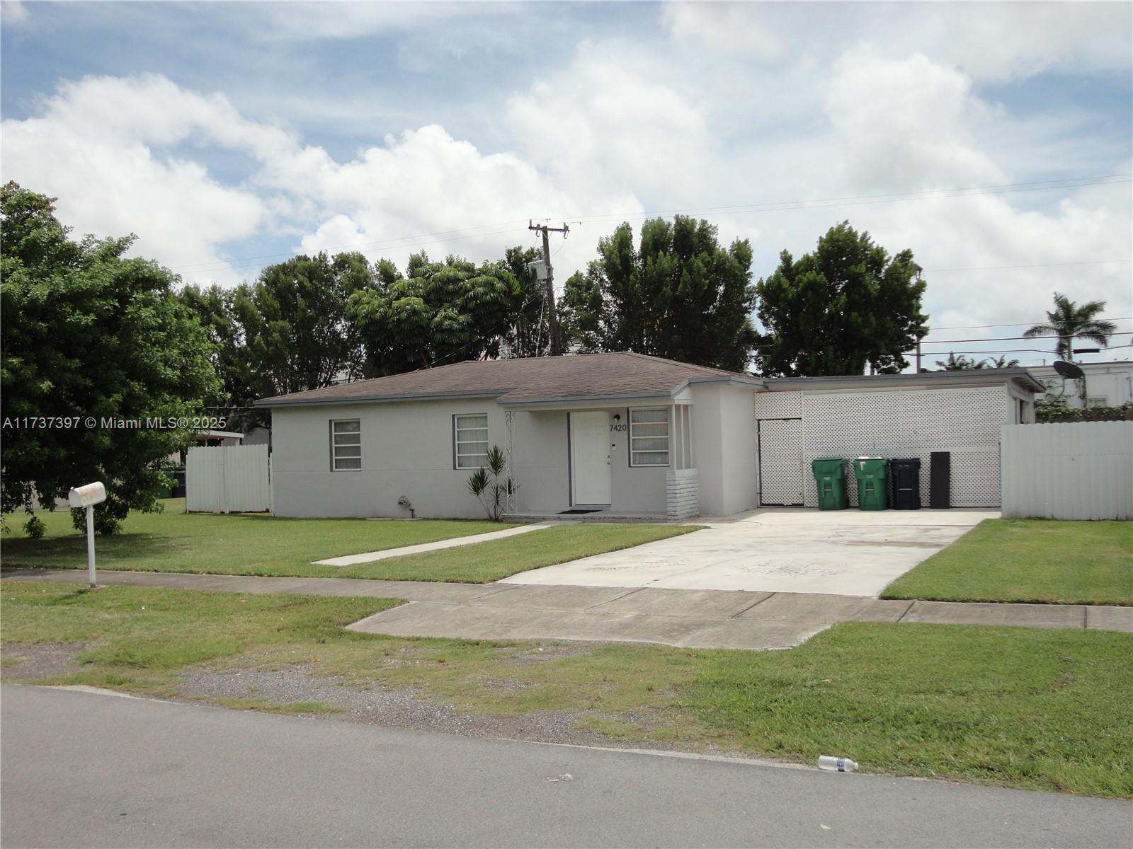 Rental Property at 7420 Sw 39th Ter, Miami, Broward County, Florida - Bedrooms: 3 
Bathrooms: 1  - $2,950 MO.