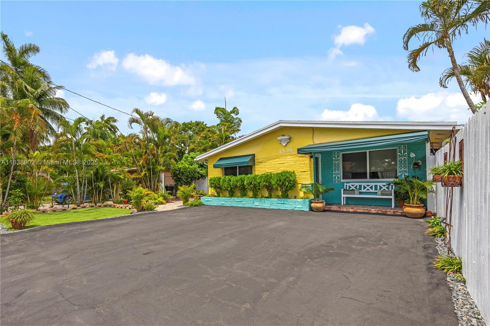 1535 NE 5th Ter, Fort Lauderdale, FL, 33304/$610,000 1 1535 NE 5th Ter