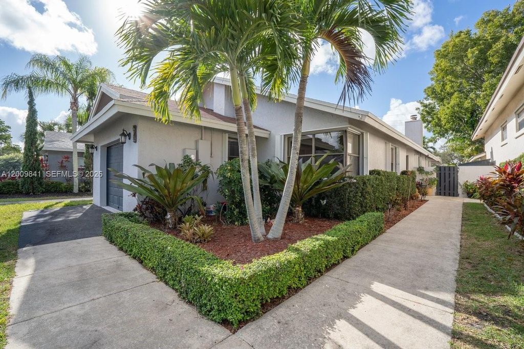Photo of 575 Lakeside Cir, Sunrise, FL 33326 (MLS # A12009841)
