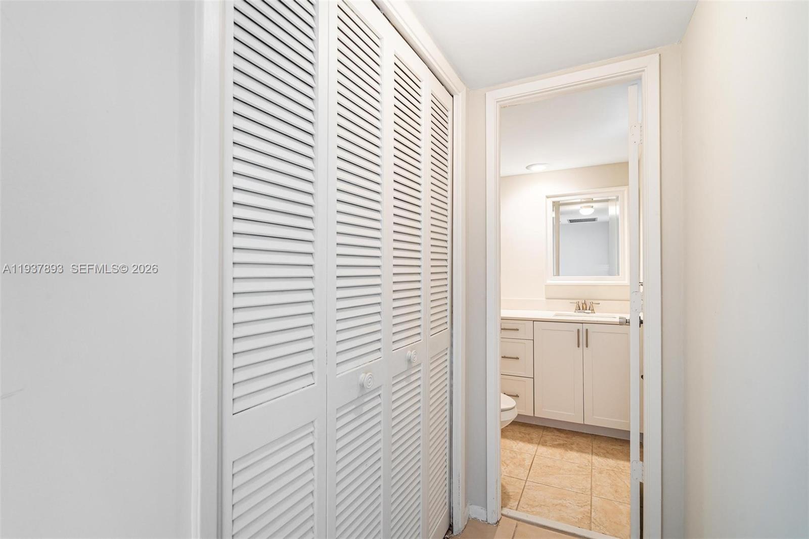 NO 5 PALM-AIRE AT CORAL K - Residential