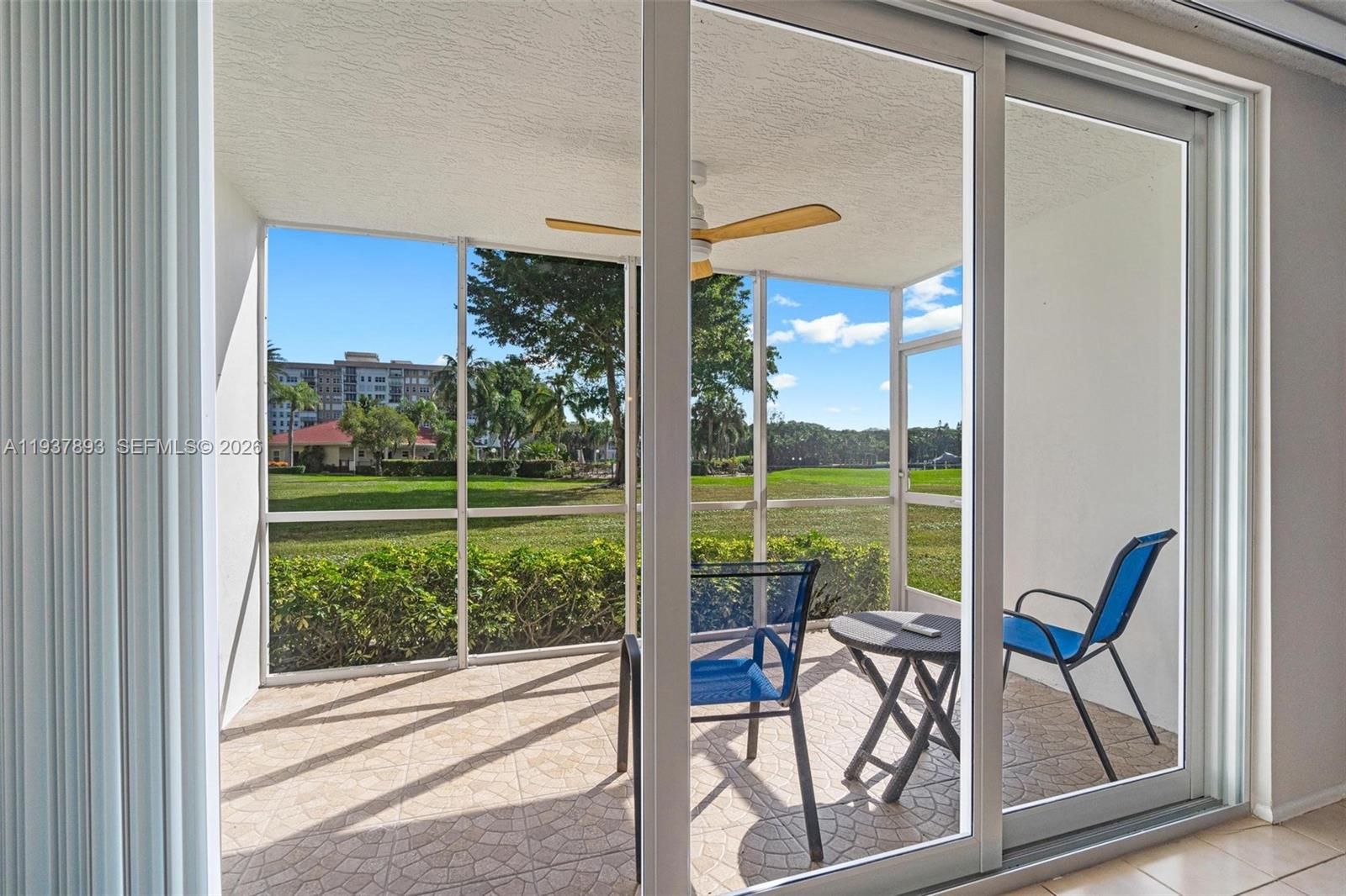 NO 5 PALM-AIRE AT CORAL K - Residential