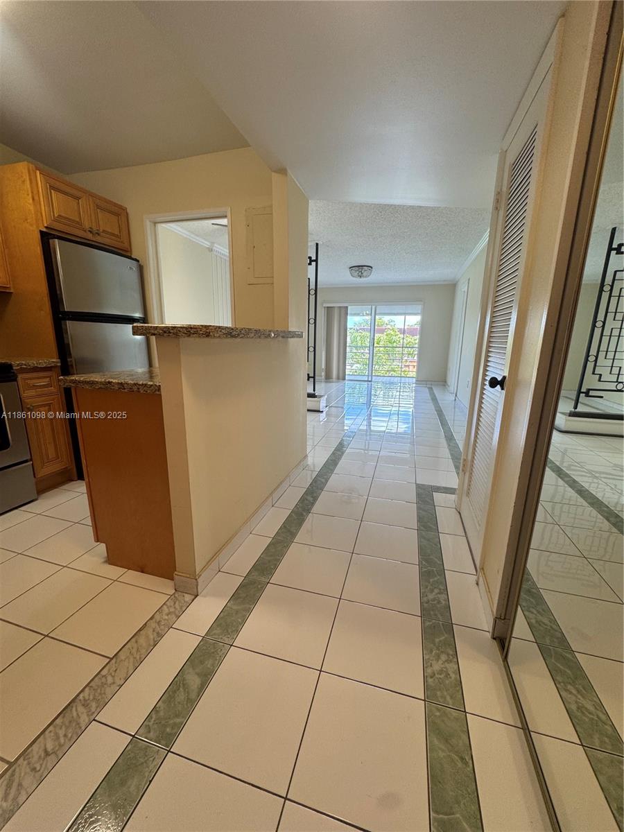 8595 Sunrise Lakes Blvd 312