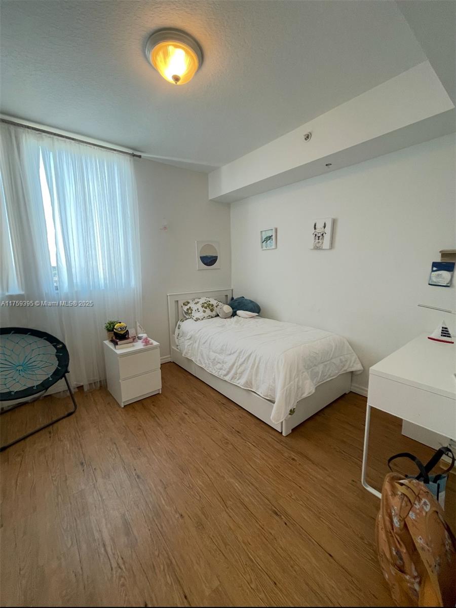 KEYSTONE PARK CONDO - Residential