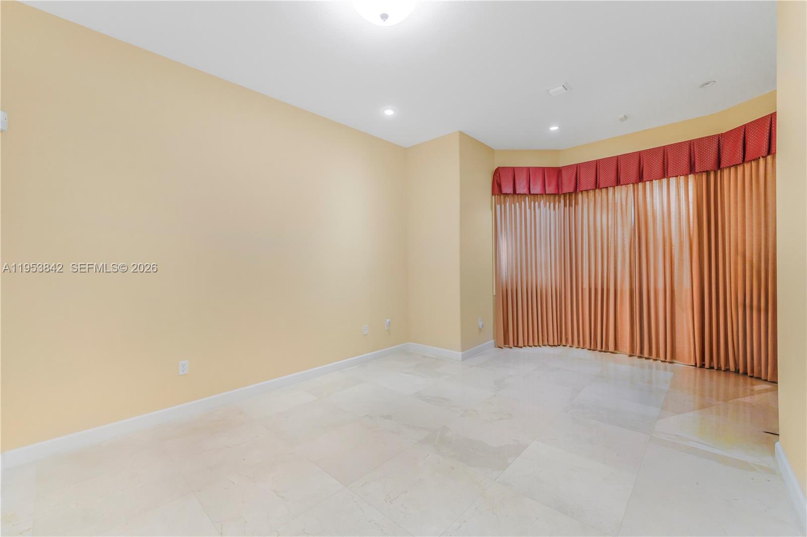 CUTLER CAY - Residential