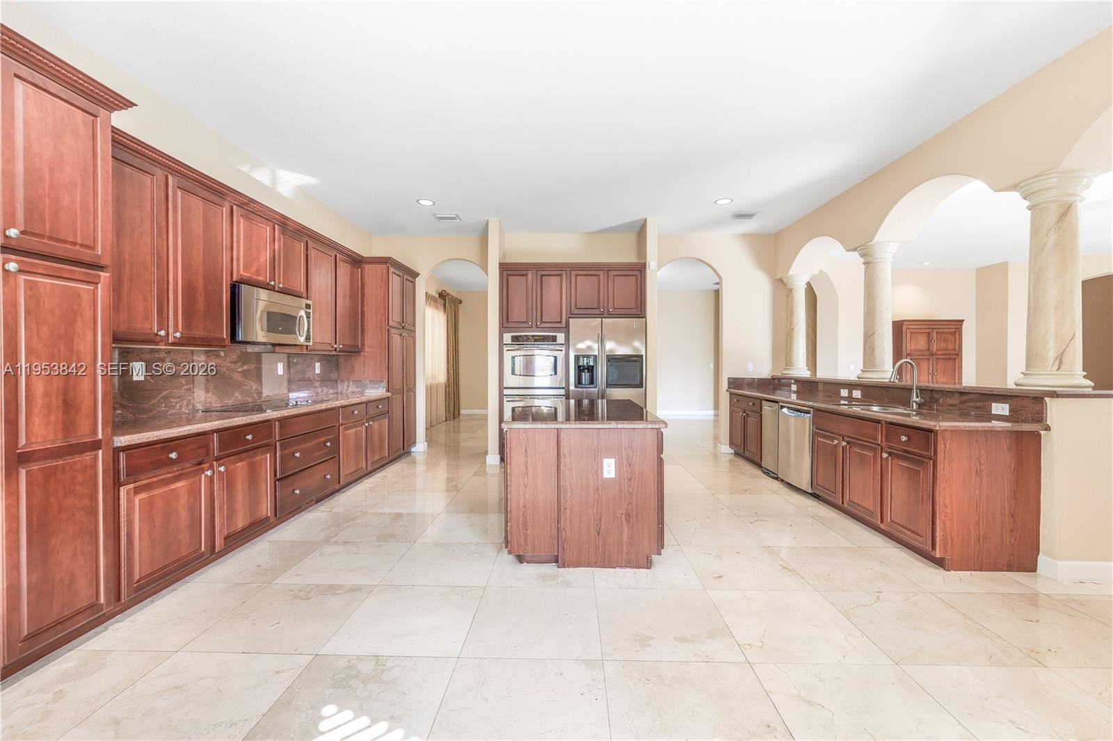 CUTLER CAY - Residential