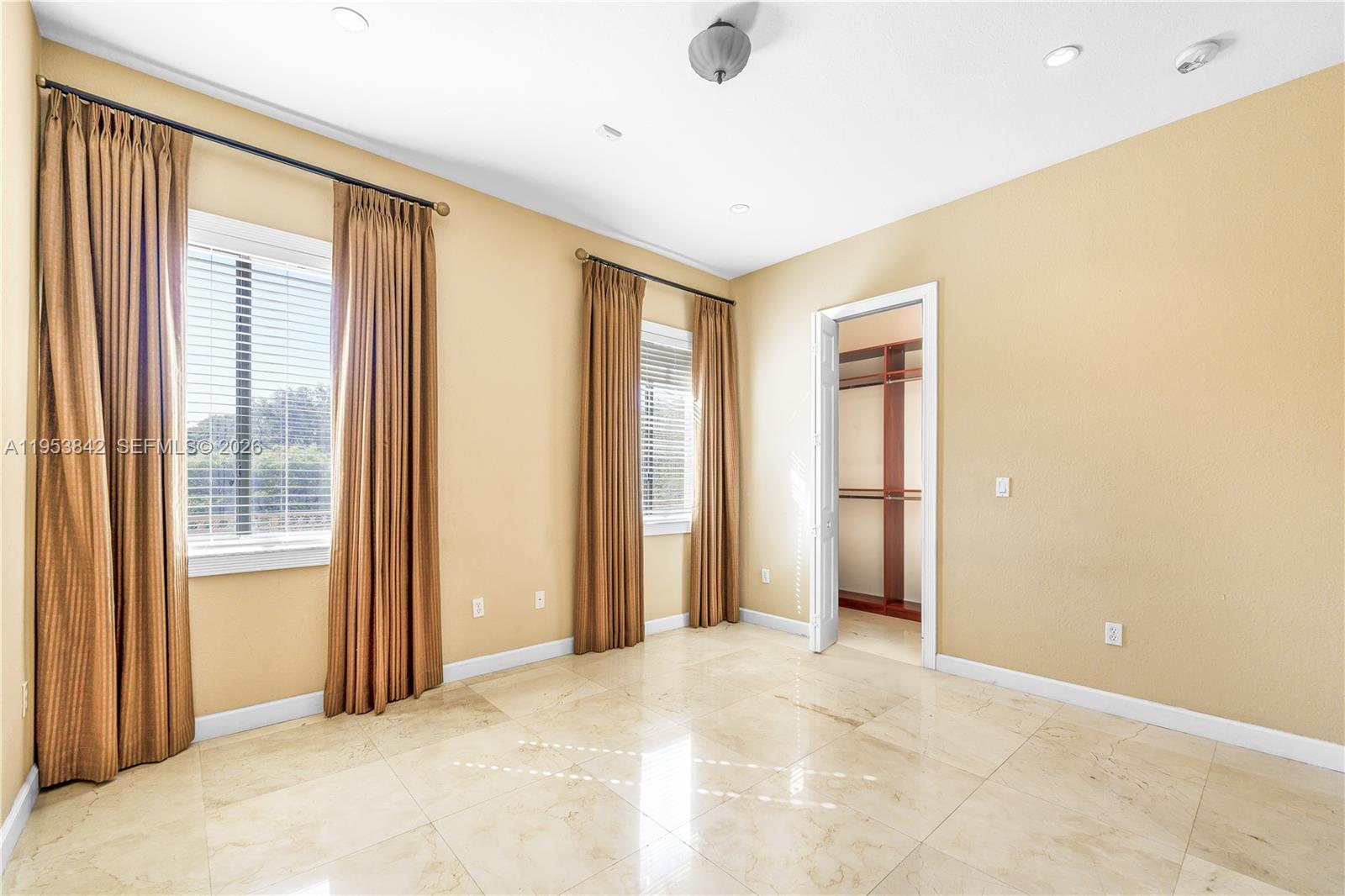 CUTLER CAY - Residential